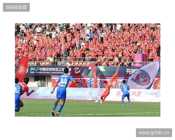 东体：铜梁龙三年三级跳书写“山城”韧性，中超版图重迎重庆红